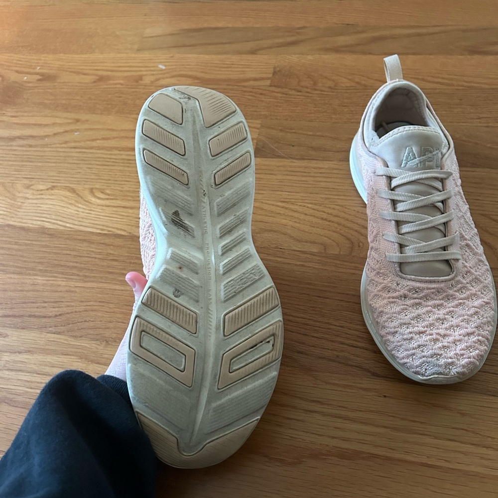 APL Sneakers - Picture 3 of 5